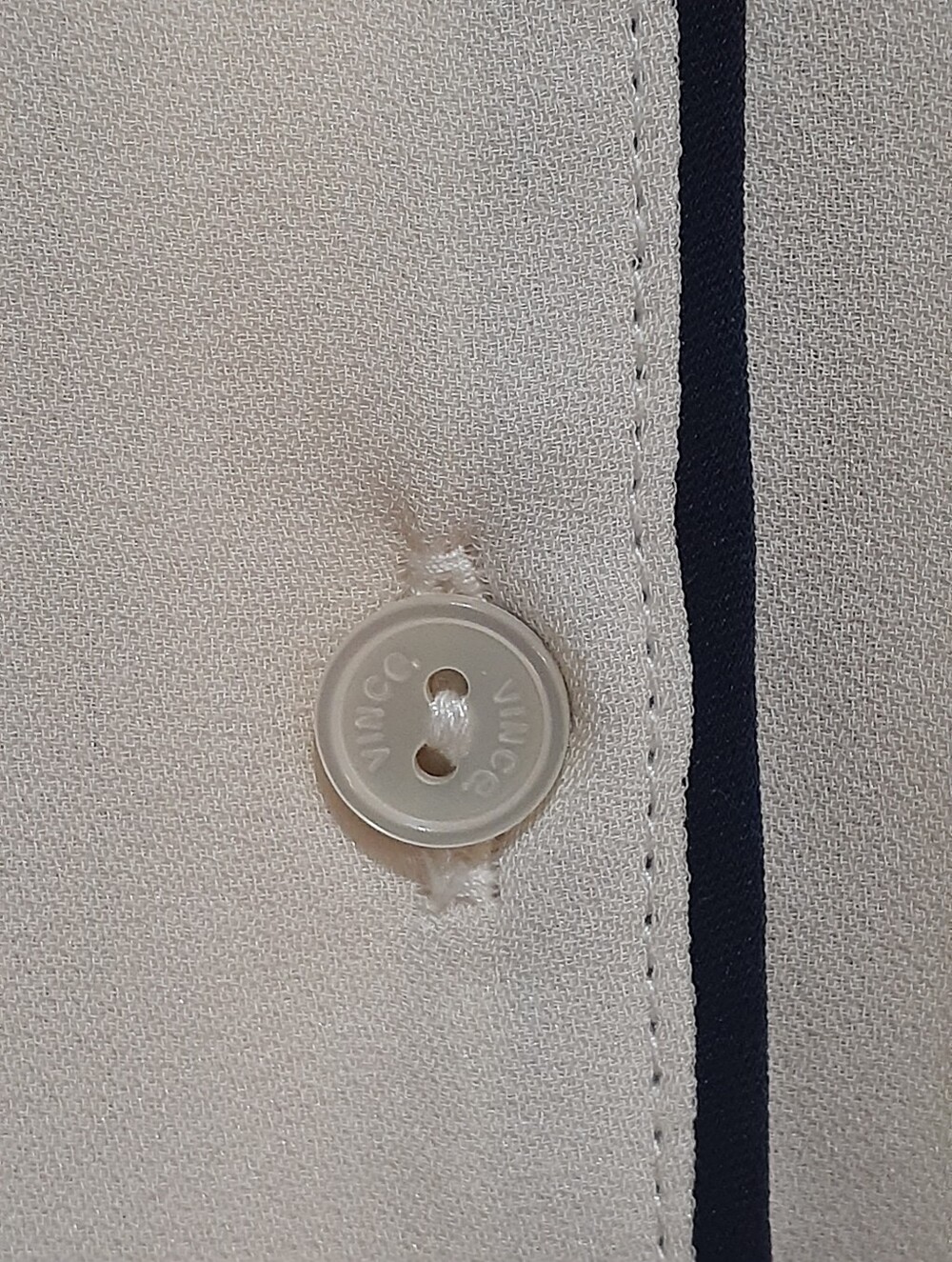 Vince Off White Sleeveless Button Front Silk Blouse with Black Piping Size XL - Picture 8 of 8